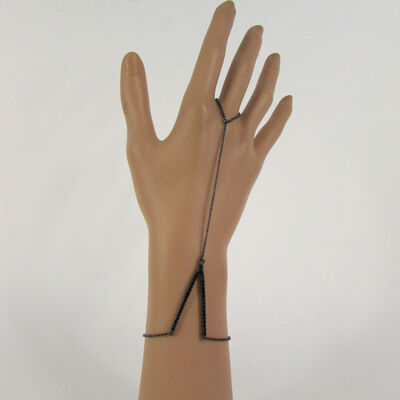 Women v shape bracelet fashion jewelry chain gold black color