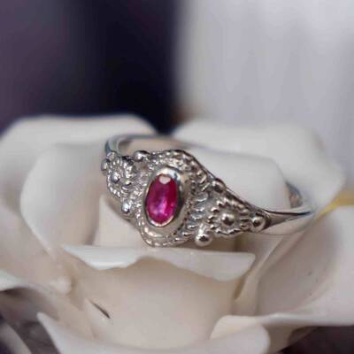Vintage style-mini pink sapphire 925 sterling silver ring september birthstone us size 6  ring for women