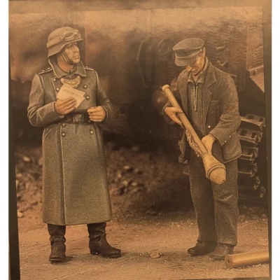 1/35 2pcs resin model kit german soldiers panzerfaust ww2 unpainted