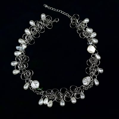 Yve necklace