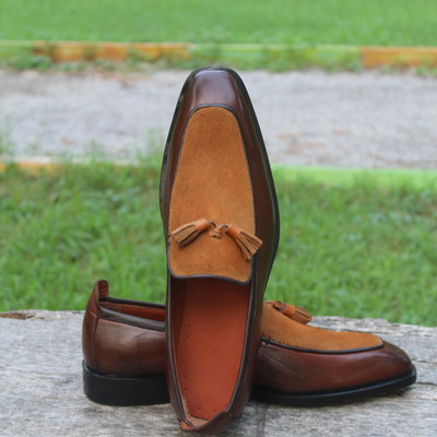 Crafted leather superior two tone brown suede leather tassel loafer slip on men shoes