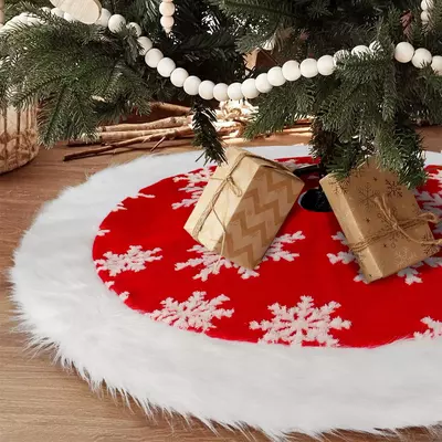 Christmas Tree Skirt Red White Plush Skirts Christmas Decorations Indoor Xmas Ornaments Holiday Decor
