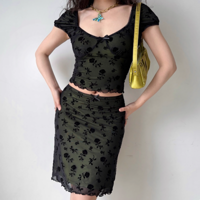 Rose mesh hip skirt