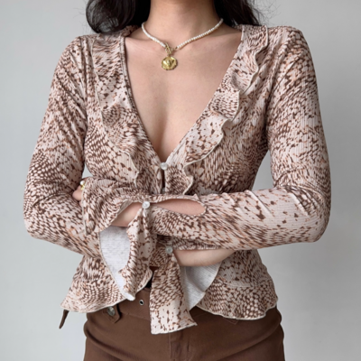 Vintage ruffled v-neck long-sleeved shirt