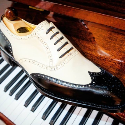 Black white leather wingtip oxford shoes, lace up dress shoes - Thumbnail 2