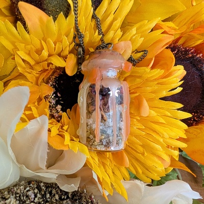 Confidence spell jar necklace
