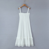 Low-cut lace halter back elegant long princess dress - Thumbnail 1