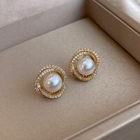 Vintage Crystal Women's Pearl Stud Earrings for women Girls - Thumbnail 1