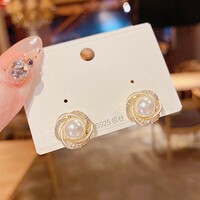 Korean Fashion Crystal Pearl Earrings For Women Jewelry - Thumbnail 3