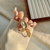 Luxurious Zircon Retro Style Golden Digital Dial Fashion Watch - Thumbnail 4