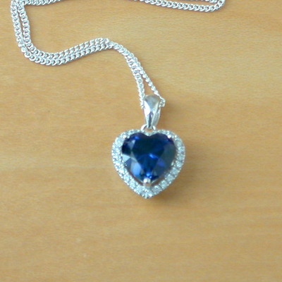 925 sapphire (lab created)heart pendant & 18" chain/925 sapphire necklace/sapphire jewellery/sapphire jewelry/september birthstone jewelry