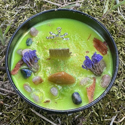 Small apollo altar candle 