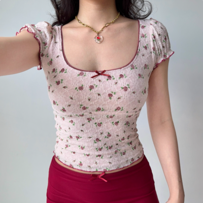 Rose u-neck short-sleeved lace t-shirt