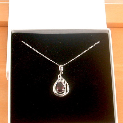 Boxed gift/sterling silver garnet pendant & chain/garnet necklace/garnet jewellery/garnet jewelry/garnet pendant/uk