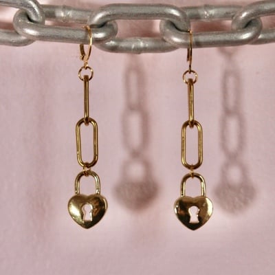 Heart padlock n’ chain earrings