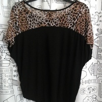 kimono sleeve blouse w/leopard detail - Thumbnail 1