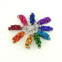 Chainmaille Stitch Markers; bright; multicolored - Thumbnail 1