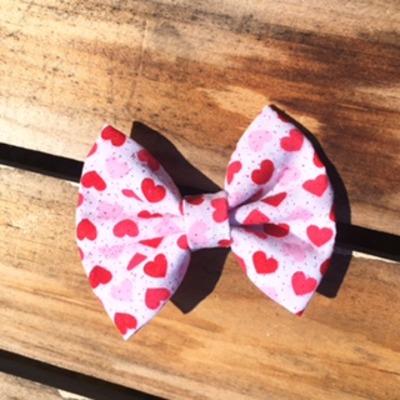 Sparkly heart bow