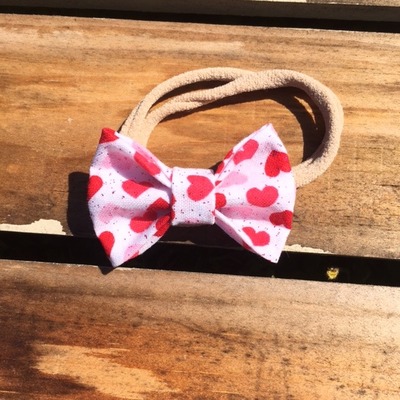 Sparkly heart bow (pint)