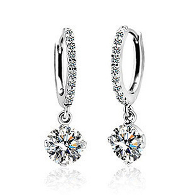 Elegant Timeless White Crystal Bridal Dangling Earrings. Dangle Glitzy Earrings