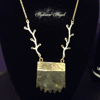 Gaia's Heart (Labradorite Necklace) - Thumbnail 1